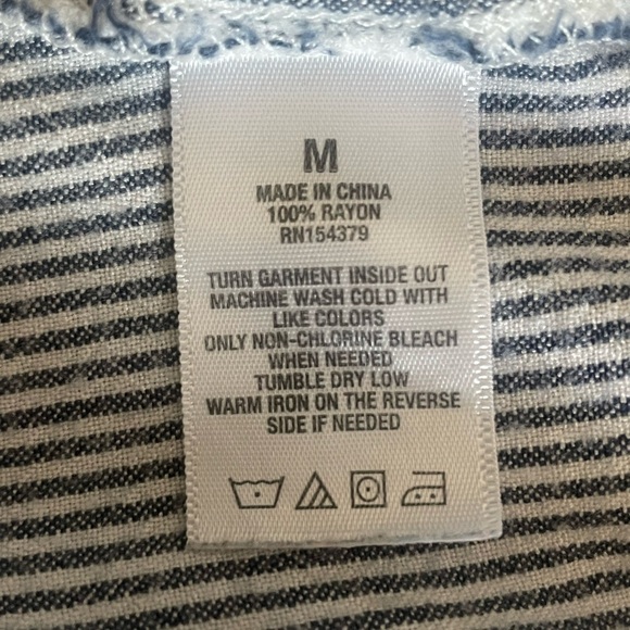 Aeropostale Tie-Front Button-Up Shirt - Blue & White Pinstripe Short SleeveTop - Picture 4 of 8